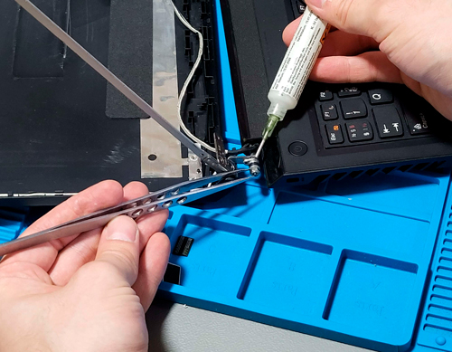 Замена петель ноутбука ️ Ремонт креплений петель ноутбука, цена